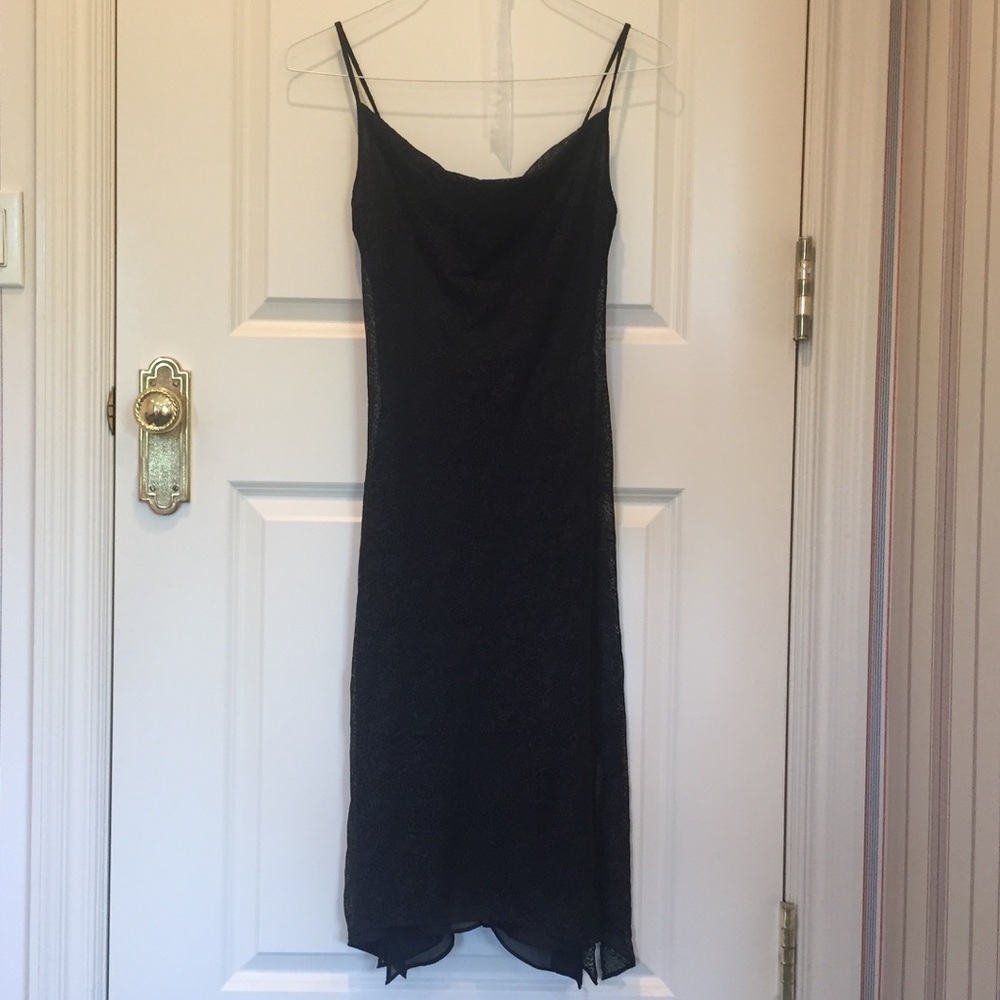 Express black lace dress-sz 1//2. NWT